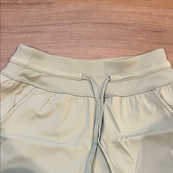 Travis Mathew Women's Light Green Athletic Shorts - Picture 4 of 7
